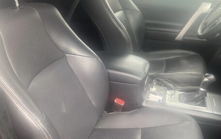 Toyota Land Cruiser Prado 150 рестайлинг 2, 2020 год, 5 800 000 рублей, 5 фотография