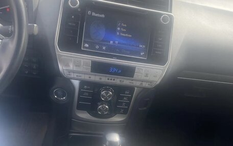 Toyota Land Cruiser Prado 150 рестайлинг 2, 2020 год, 5 800 000 рублей, 9 фотография