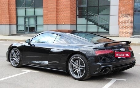 Audi R8, 2019 год, 15 500 000 рублей, 7 фотография