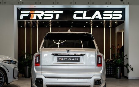 Rolls-Royce Cullinan, 2024 год, 37 000 000 рублей, 4 фотография