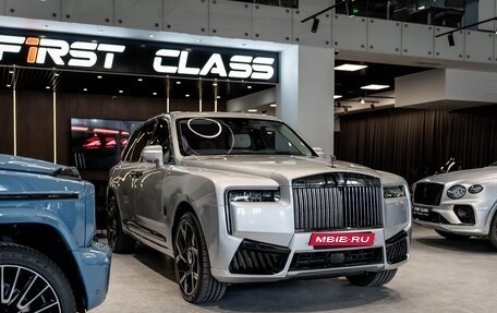 Rolls-Royce Cullinan, 2024 год, 37 000 000 рублей, 7 фотография
