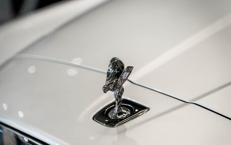 Rolls-Royce Cullinan, 2024 год, 37 000 000 рублей, 9 фотография