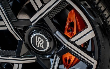 Rolls-Royce Cullinan, 2024 год, 37 000 000 рублей, 11 фотография