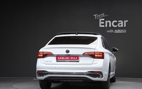 Volkswagen Jetta VII, 2023 год, 1 740 000 рублей, 4 фотография