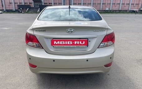 Hyundai Solaris II рестайлинг, 2012 год, 940 000 рублей, 4 фотография