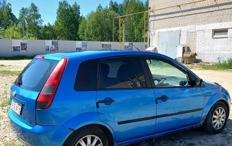 Ford Fiesta, 2005 год, 280 000 рублей, 2 фотография