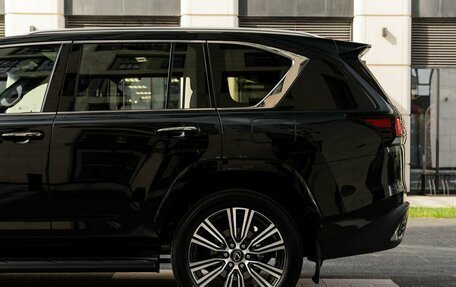 Lexus LX, 2026 год, 17 000 000 рублей, 13 фотография