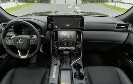 Lexus LX, 2026 год, 17 000 000 рублей, 28 фотография