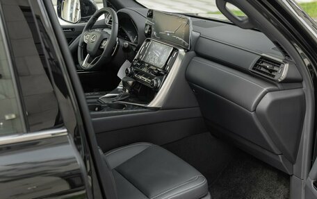 Lexus LX, 2026 год, 17 000 000 рублей, 32 фотография
