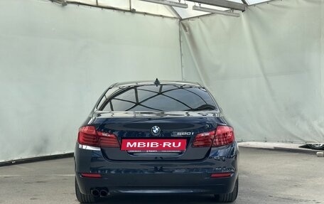 BMW 5 серия, 2014 год, 1 800 000 рублей, 6 фотография