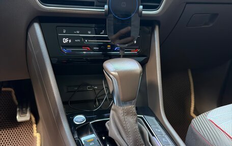 Volkswagen Tiguan II, 2021 год, 4 290 000 рублей, 18 фотография