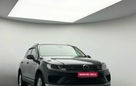 Volkswagen Touareg III, 2016 год, 3 045 000 рублей, 1 фотография