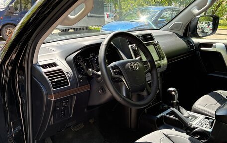 Toyota Land Cruiser Prado 150 рестайлинг 2, 2018 год, 4 750 000 рублей, 6 фотография
