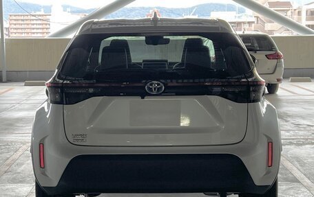 Toyota Yaris Cross, 2023 год, 1 620 000 рублей, 7 фотография