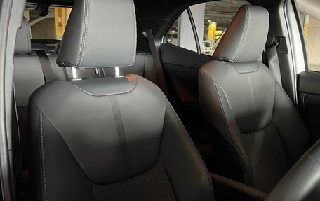 Toyota Yaris Cross, 2023 год, 1 620 000 рублей, 14 фотография
