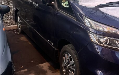Nissan Serena IV, 2018 год, 2 150 000 рублей, 28 фотография