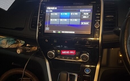 Nissan Serena IV, 2018 год, 2 150 000 рублей, 27 фотография