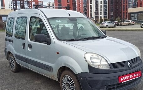 Renault Kangoo II рестайлинг, 2004 год, 260 000 рублей, 2 фотография