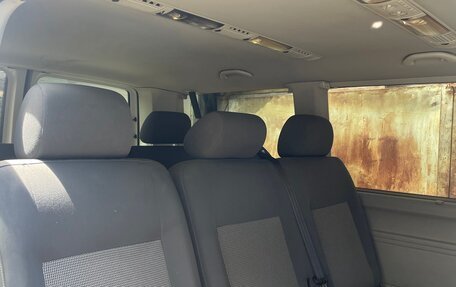 Volkswagen Caravelle T5, 2011 год, 2 000 000 рублей, 8 фотография