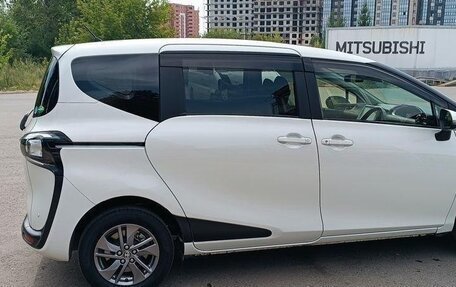 Toyota Sienta II, 2021 год, 1 050 000 рублей, 4 фотография