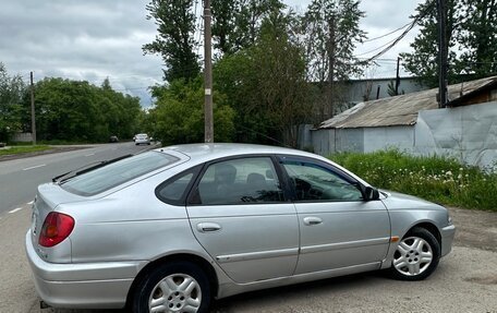 Toyota Avensis III рестайлинг, 1999 год, 270 000 рублей, 4 фотография