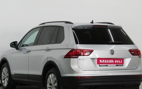 Volkswagen Tiguan II, 2018 год, 2 040 000 рублей, 3 фотография
