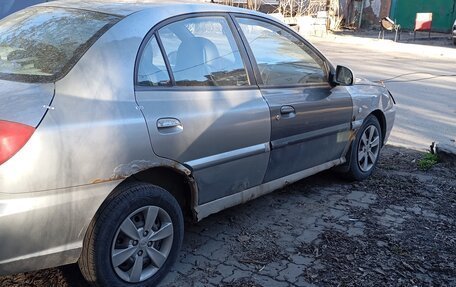KIA Rio II, 2004 год, 70 000 рублей, 11 фотография