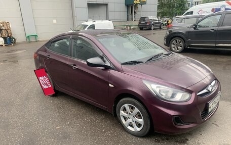 Hyundai Solaris II рестайлинг, 2013 год, 740 000 рублей, 2 фотография