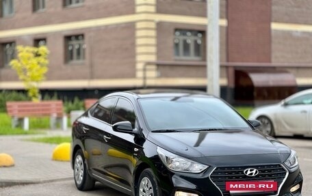 Hyundai Solaris II рестайлинг, 2019 год, 1 650 000 рублей, 3 фотография