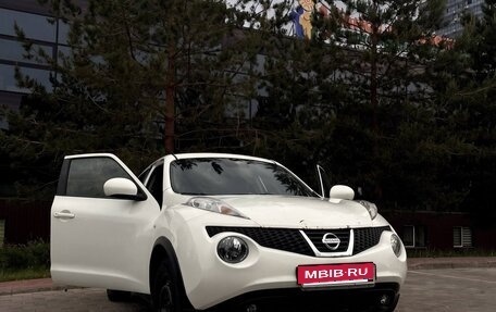 Nissan Juke II, 2014 год, 590 000 рублей, 6 фотография