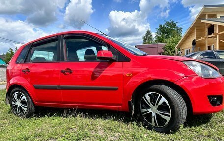 Ford Fiesta, 2007 год, 335 000 рублей, 2 фотография
