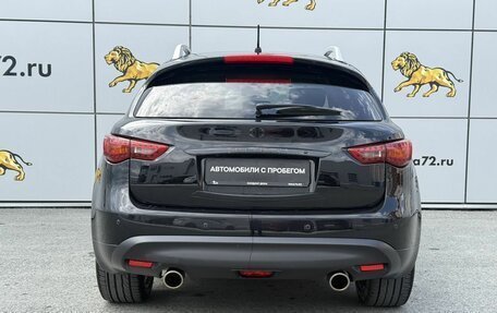 Infiniti QX70, 2014 год, 2 290 000 рублей, 7 фотография