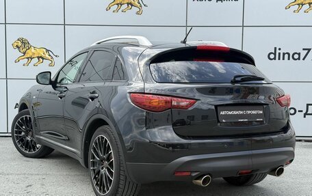 Infiniti QX70, 2014 год, 2 290 000 рублей, 8 фотография