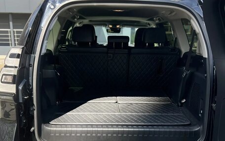 Toyota Land Cruiser Prado 150 рестайлинг 2, 2022 год, 6 600 000 рублей, 18 фотография