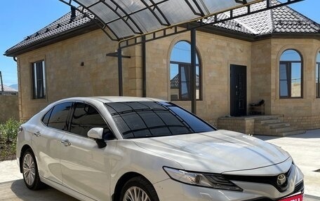 Toyota Camry, 2020 год, 2 640 000 рублей, 1 фотография