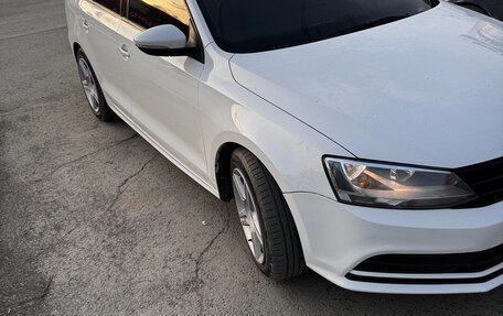 Volkswagen Jetta VI, 2015 год, 780 000 рублей, 3 фотография