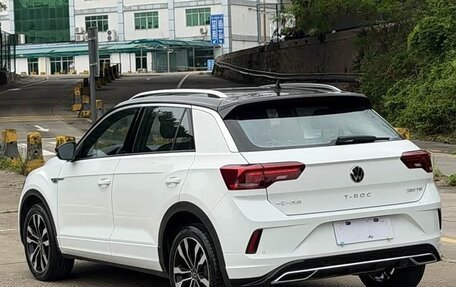 Volkswagen T-Roc I, 2023 год, 1 920 000 рублей, 4 фотография