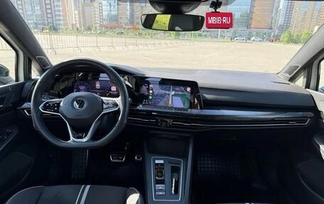 Volkswagen Golf VIII, 2021 год, 1 950 000 рублей, 8 фотография