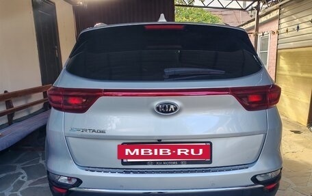 KIA Sportage IV рестайлинг, 2020 год, 2 100 000 рублей, 6 фотография