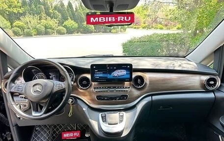Mercedes-Benz V-Класс, 2023 год, 5 690 000 рублей, 11 фотография