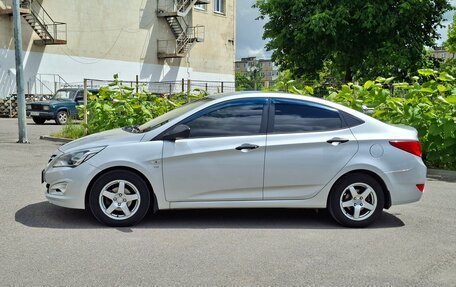 Hyundai Solaris II рестайлинг, 2015 год, 1 100 000 рублей, 4 фотография