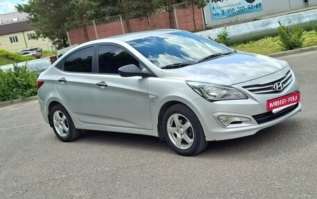 Hyundai Solaris II рестайлинг, 2015 год, 1 100 000 рублей, 2 фотография