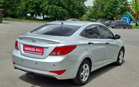 Hyundai Solaris II рестайлинг, 2015 год, 1 100 000 рублей, 6 фотография