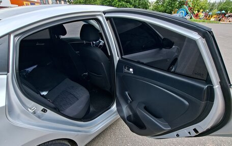 Hyundai Solaris II рестайлинг, 2015 год, 1 100 000 рублей, 11 фотография