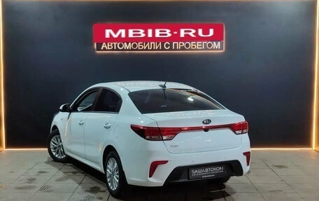 KIA Rio IV, 2018 год, 1 400 000 рублей, 2 фотография