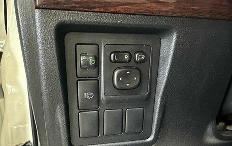 Toyota Land Cruiser Prado 150 рестайлинг 2, 2012 год, 2 950 000 рублей, 26 фотография