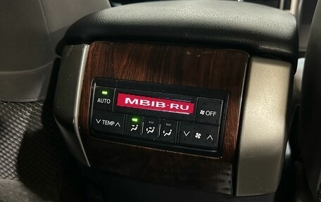 Toyota Land Cruiser Prado 150 рестайлинг 2, 2012 год, 2 950 000 рублей, 36 фотография