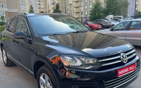 Volkswagen Touareg III, 2011 год, 2 100 000 рублей, 1 фотография