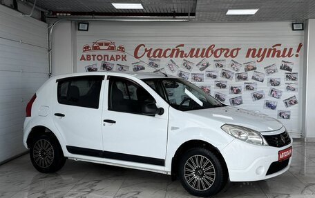 Renault Sandero I, 2013 год, 659 000 рублей, 1 фотография
