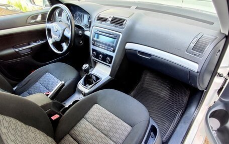Skoda Octavia, 2011 год, 698 000 рублей, 12 фотография